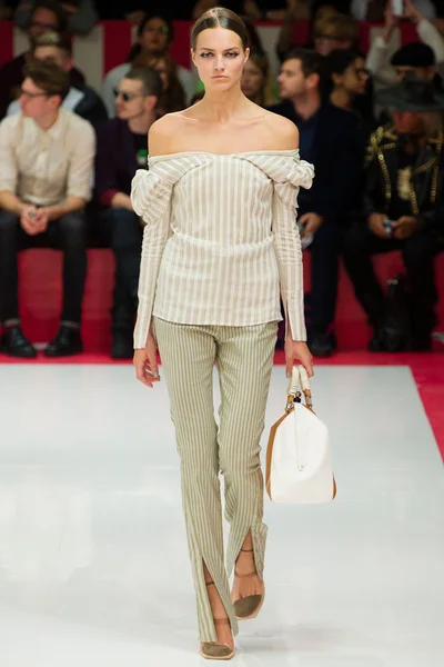 Look 20